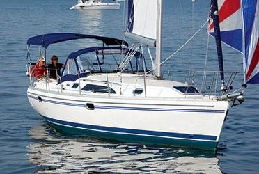 35' Catalina 2011 Yacht For Sale